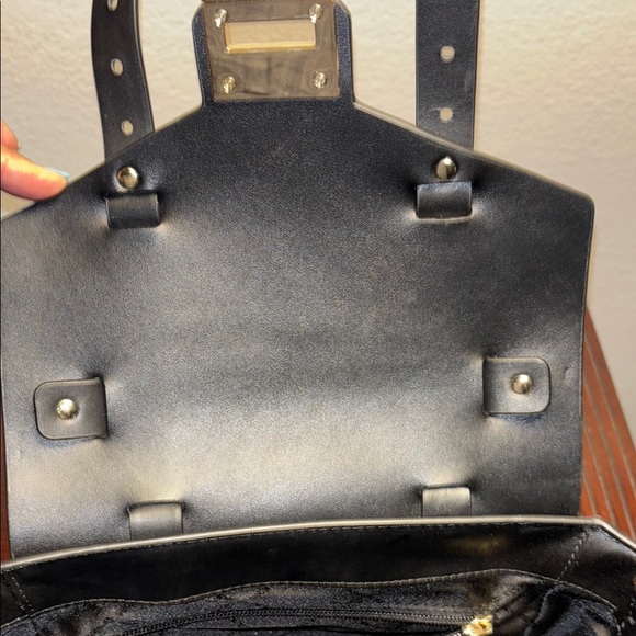 MK Manhattan Medium leather satchel - Picture 11 of 12
